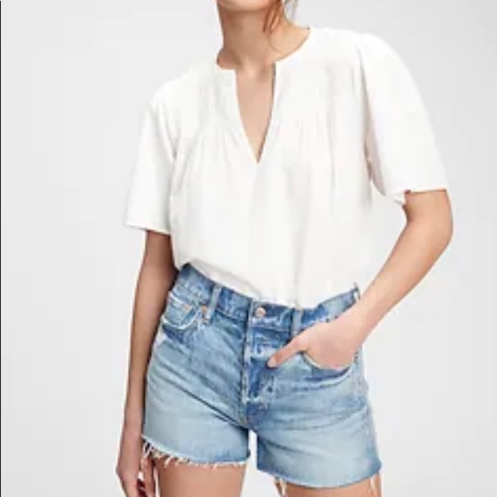 Smocked Flutter Sleeve T-Shirt - Picture 13 of 14